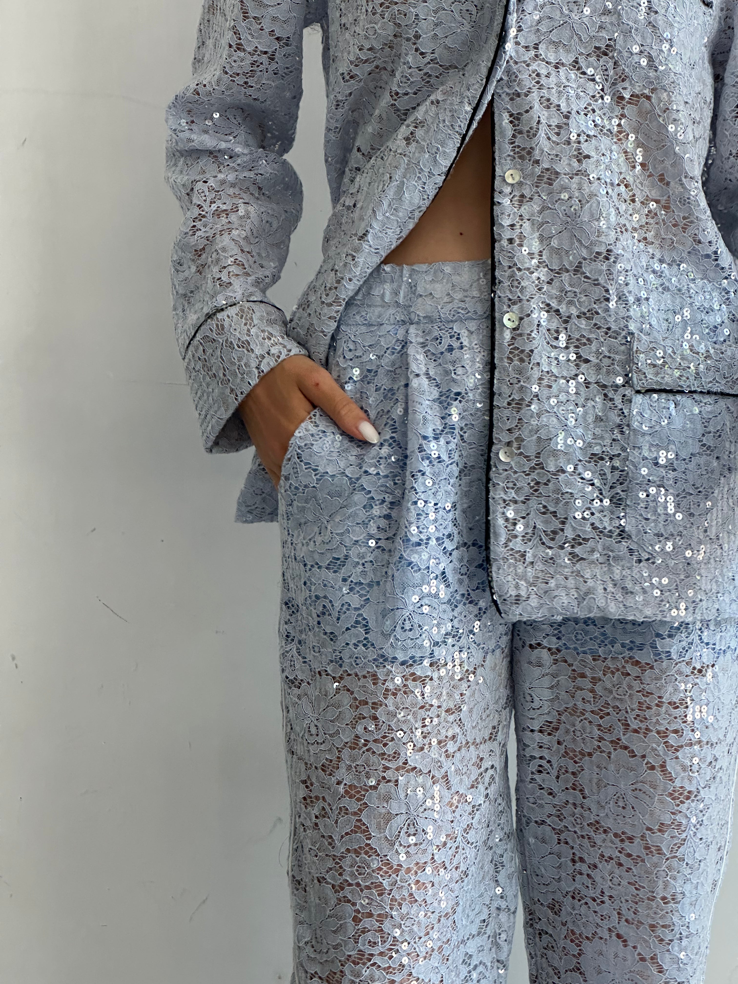 Buon Camicia Pigiama Azzurro Chiaro In Pizzo E Paillettes
