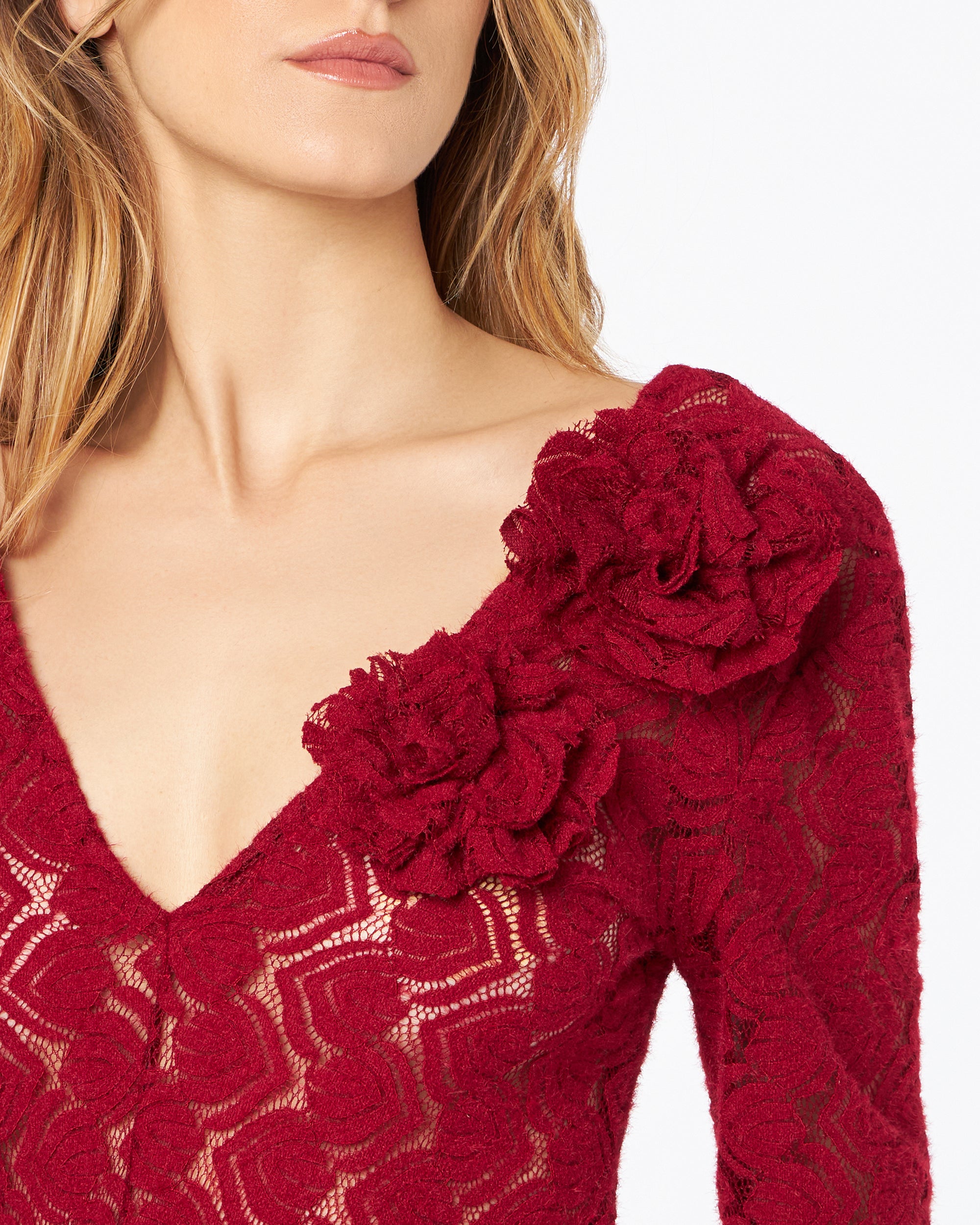 Soleil abito con pizzo in fiori ricamati bordeaux