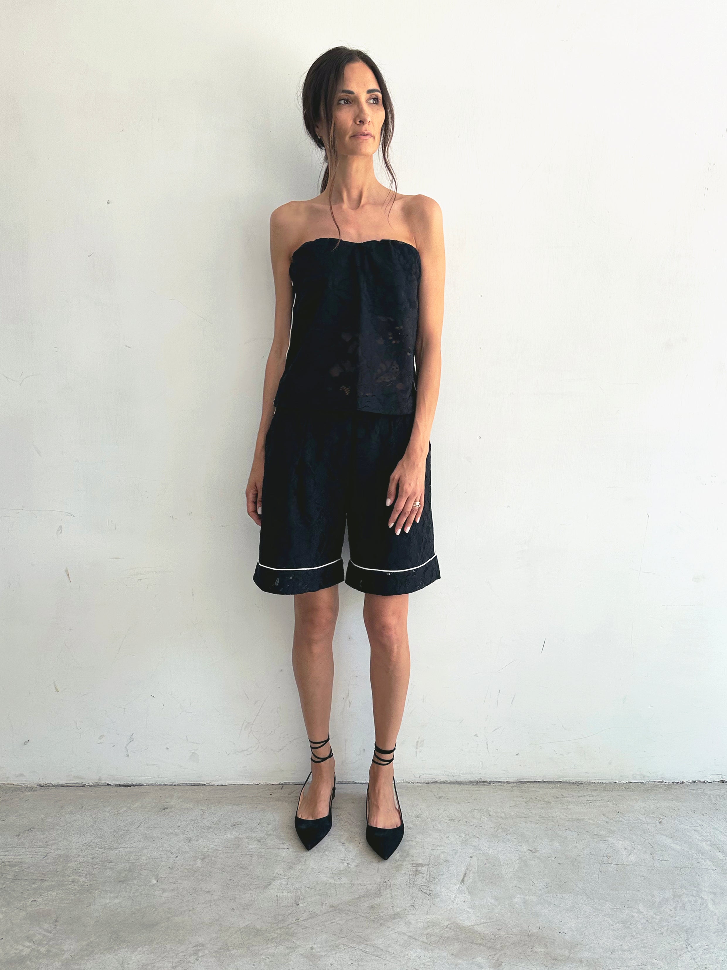 Aura Top Nero In Pizzo