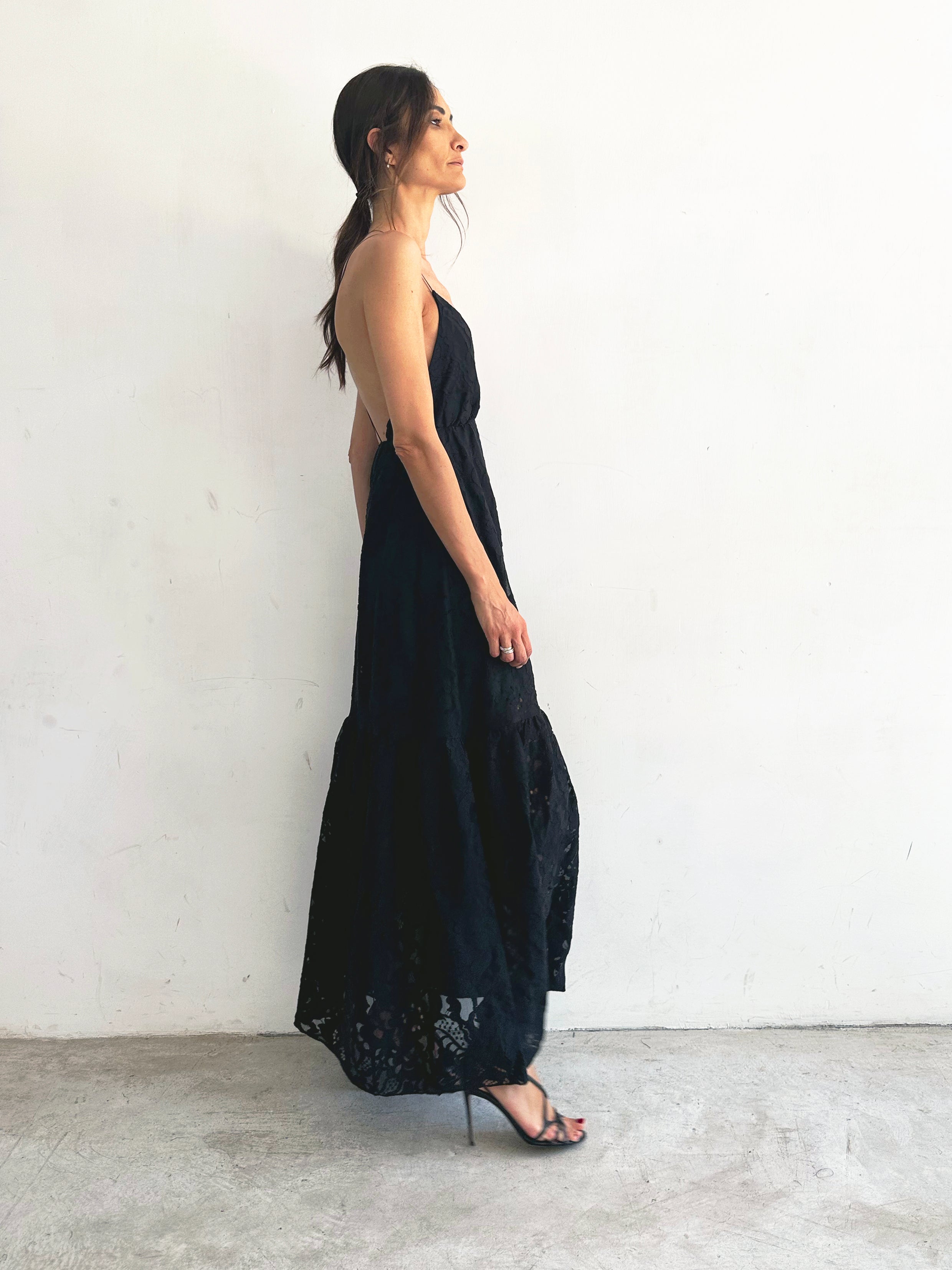 Brezza Abito Nero In Pizzo