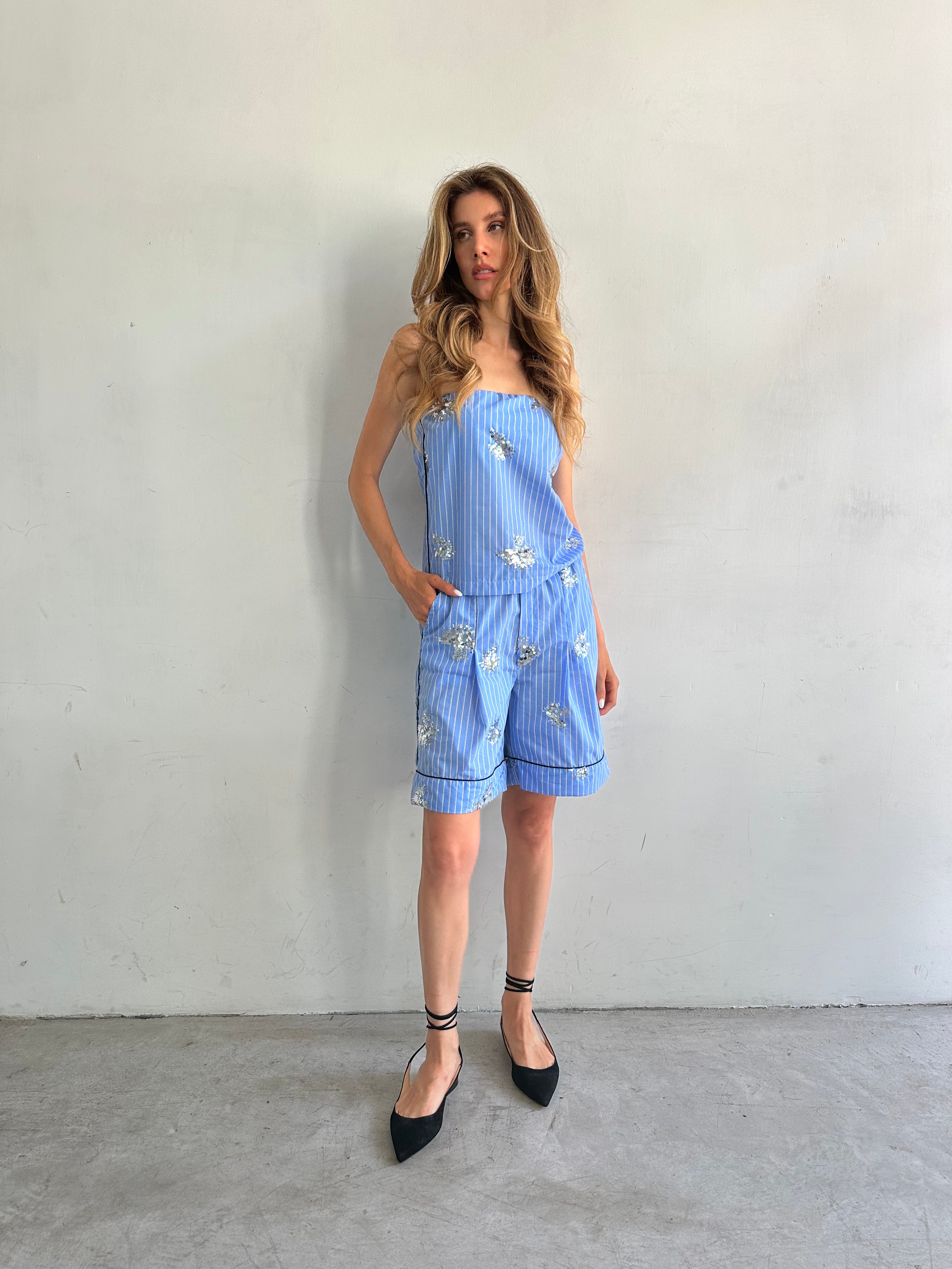 Aura Top Azzurro Cielo In Pizzo E Paillettes