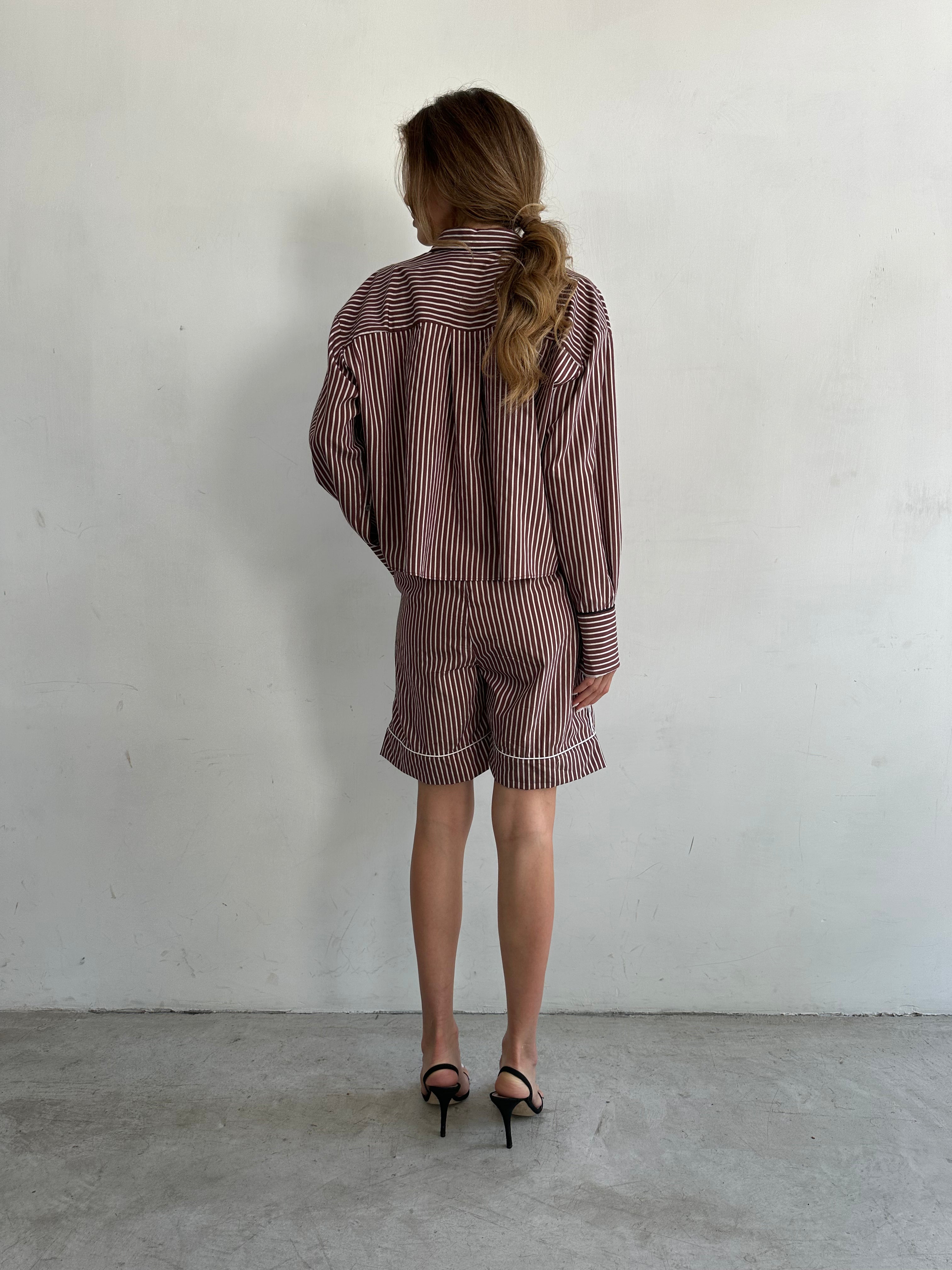 Mezzodì Shorts Marrone A Righe