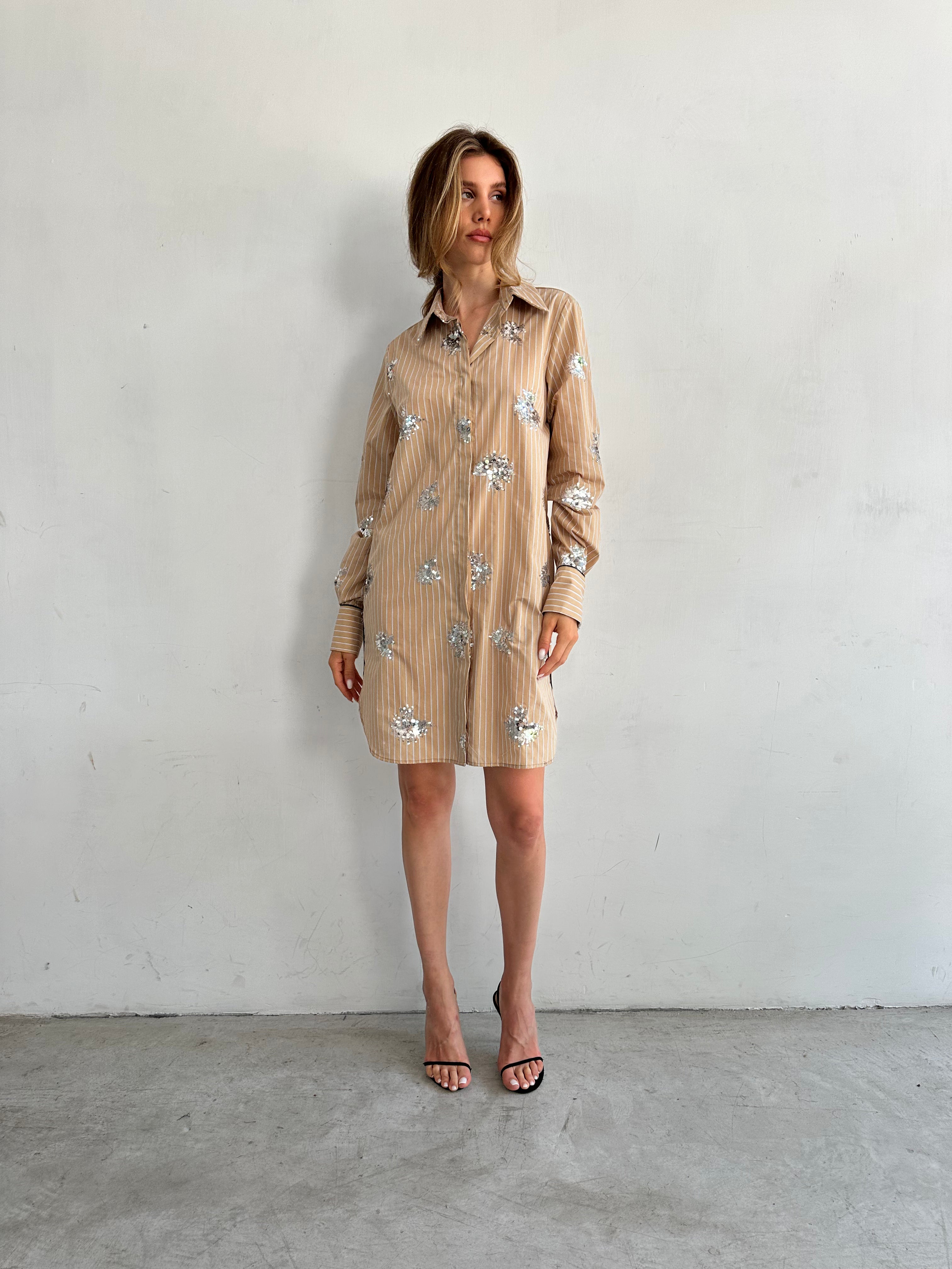 Silenzio Chemisier Beige A Righe E Paillettes