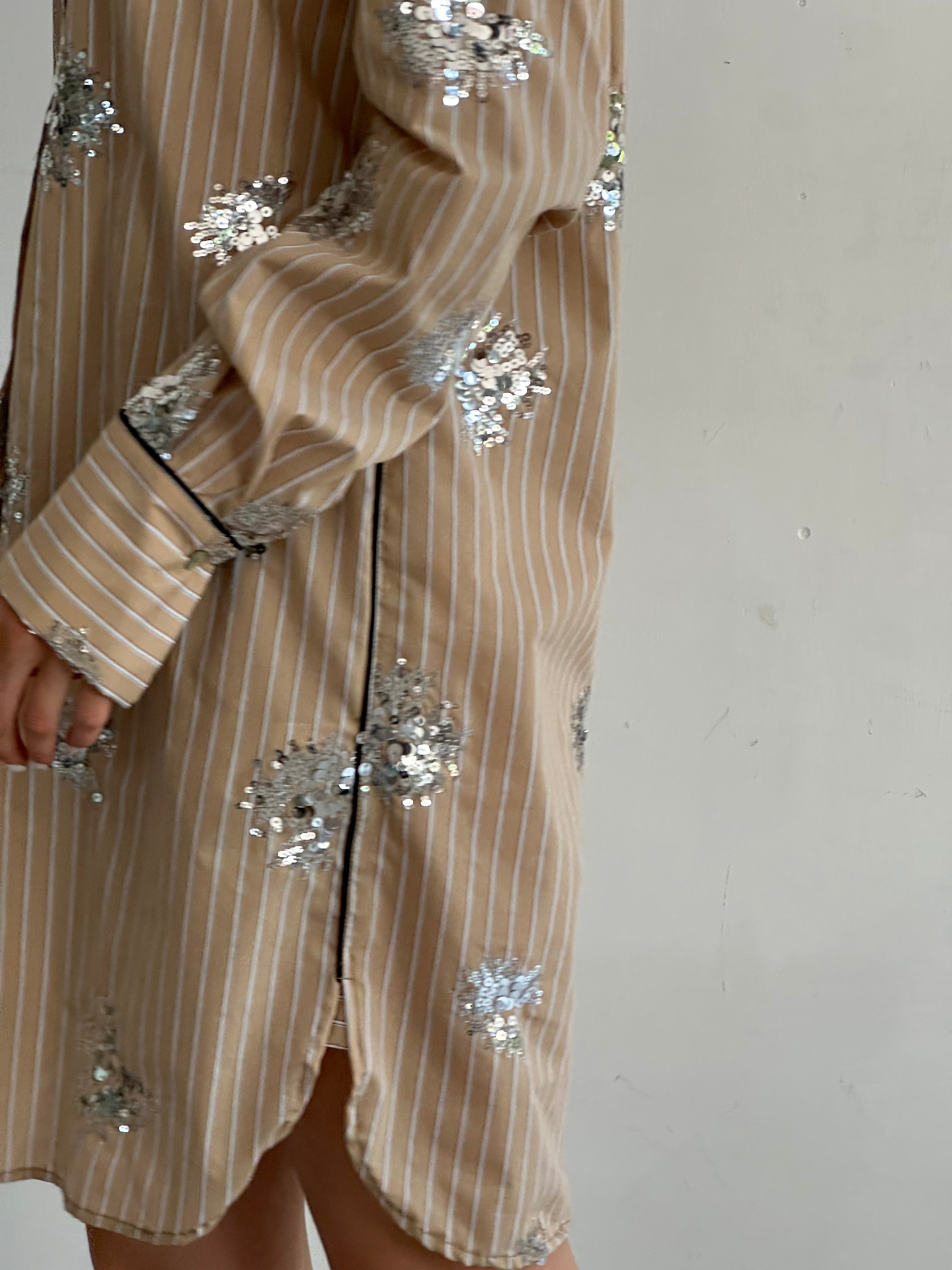 Silenzio Chemisier Beige A Righe E Paillettes