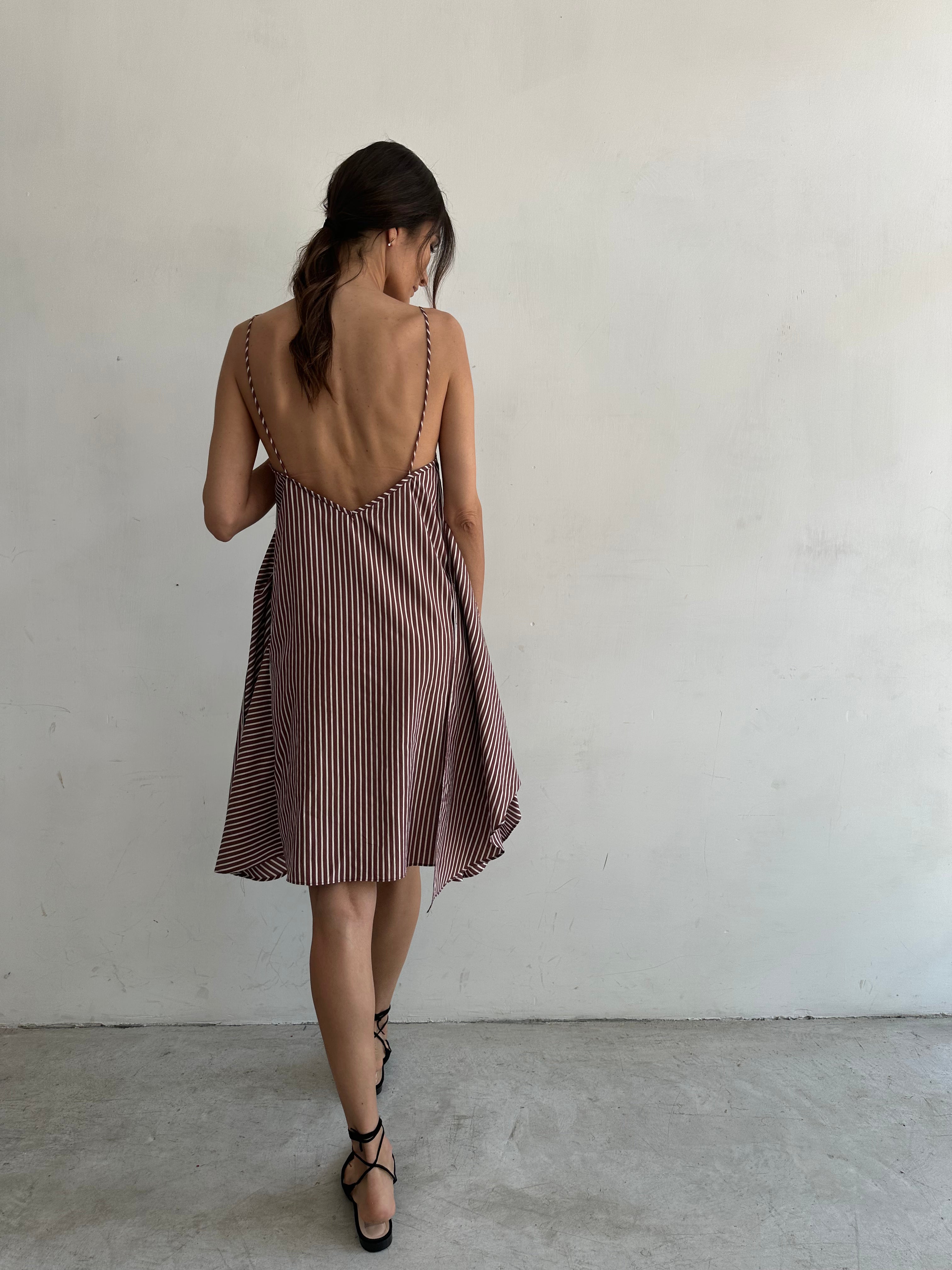 Ambra Abito Marrone A Righe