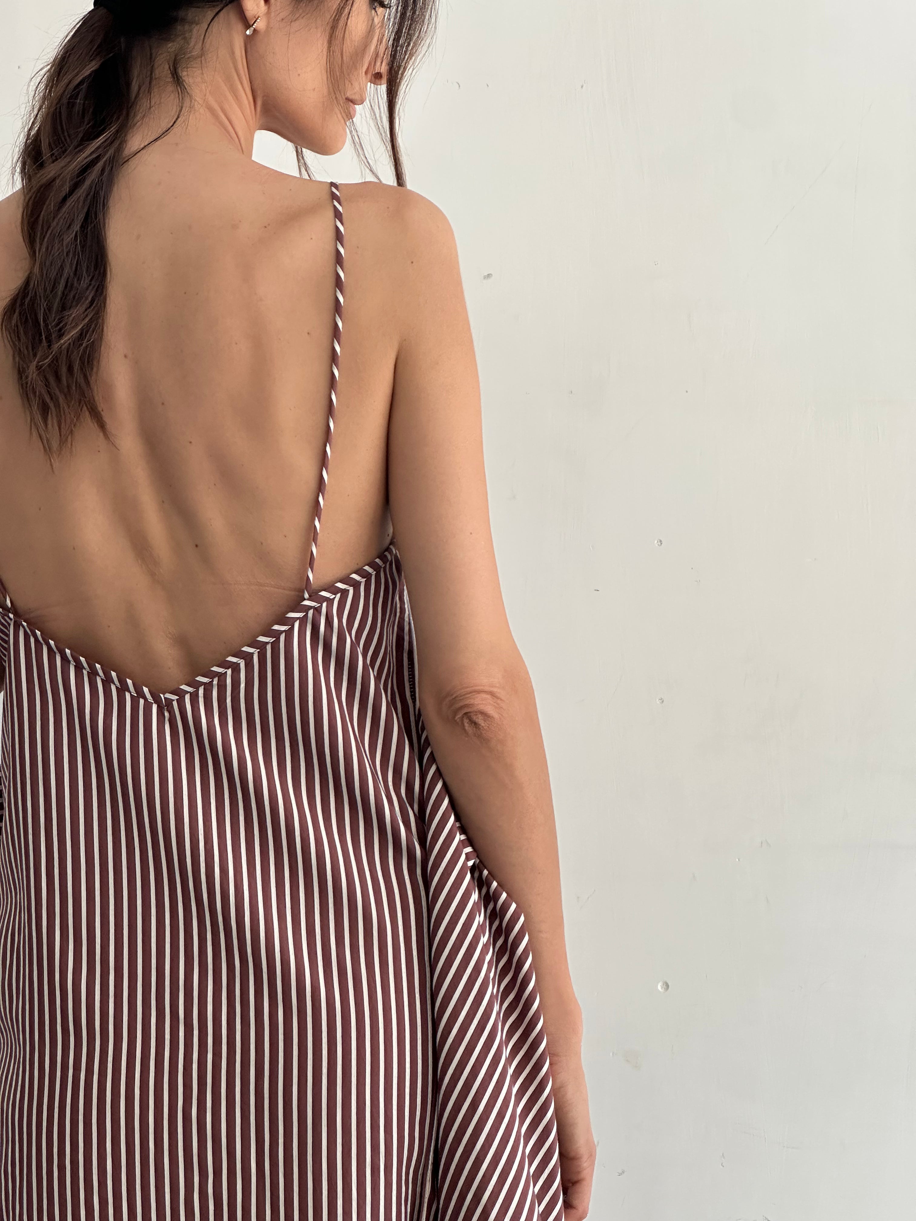 Ambra Abito Marrone A Righe