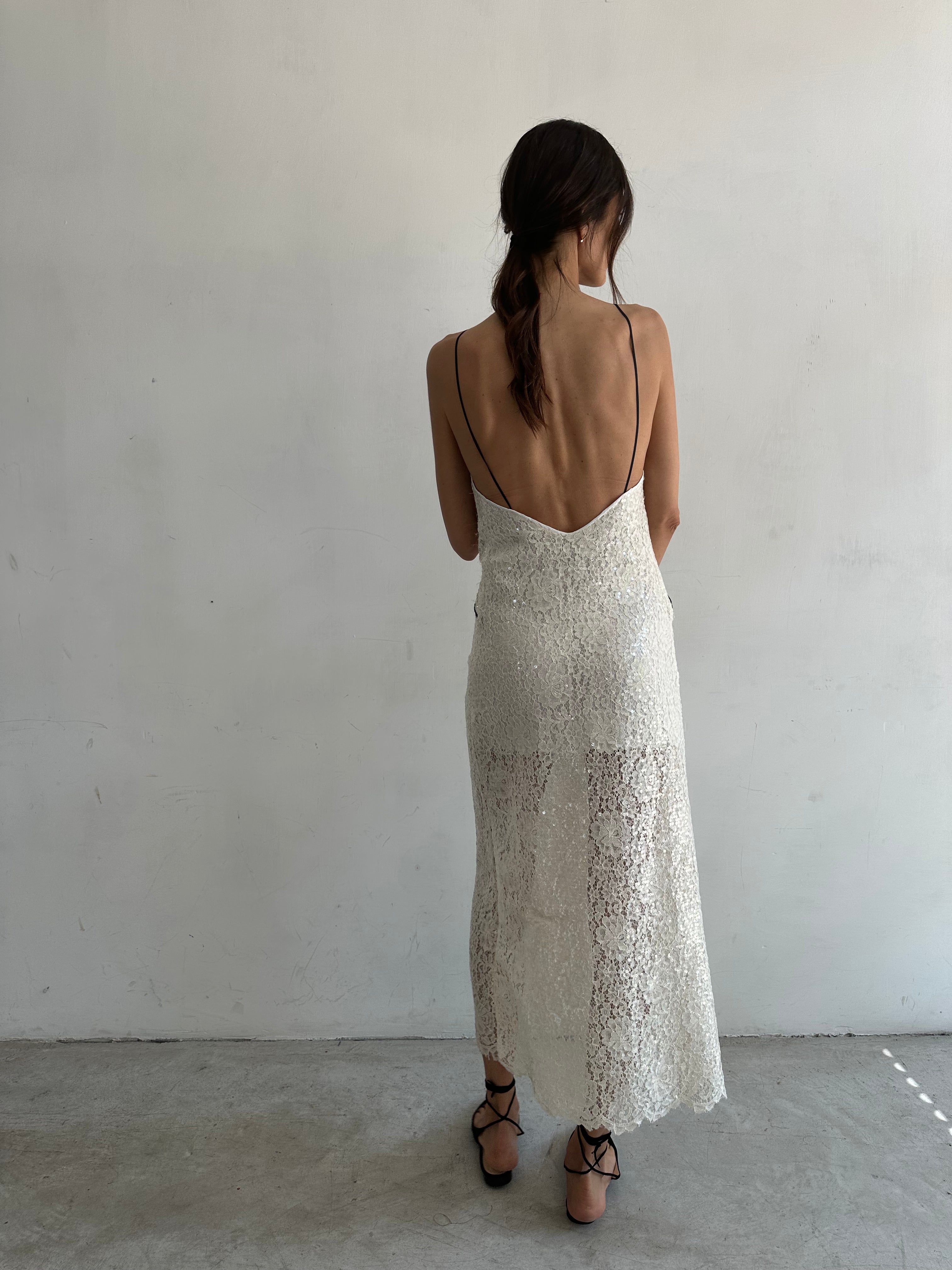 Favola Abito Bianco In Pizzo E Paillettes