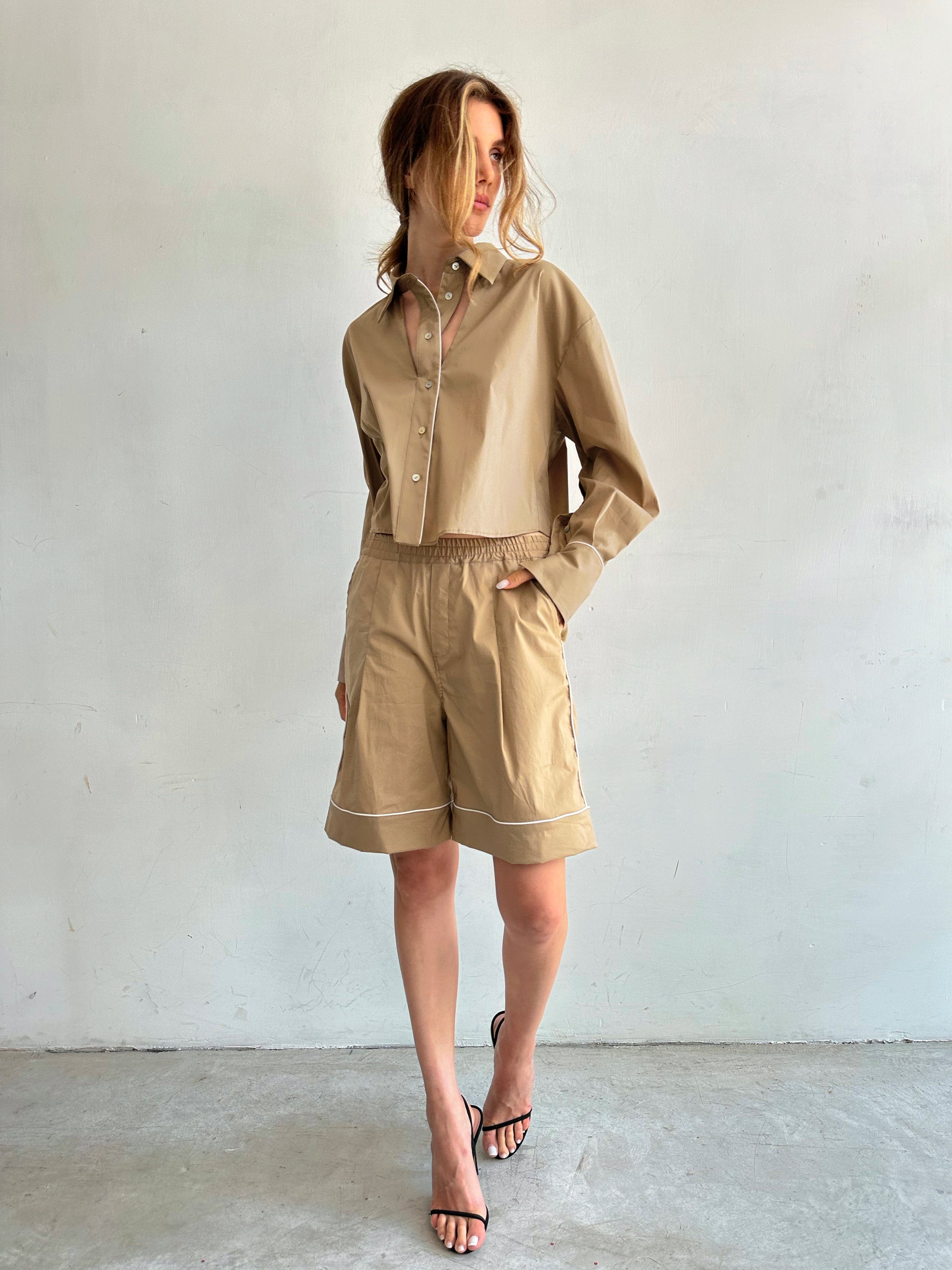 Mezzodì Shorts Sabbia In Cotone